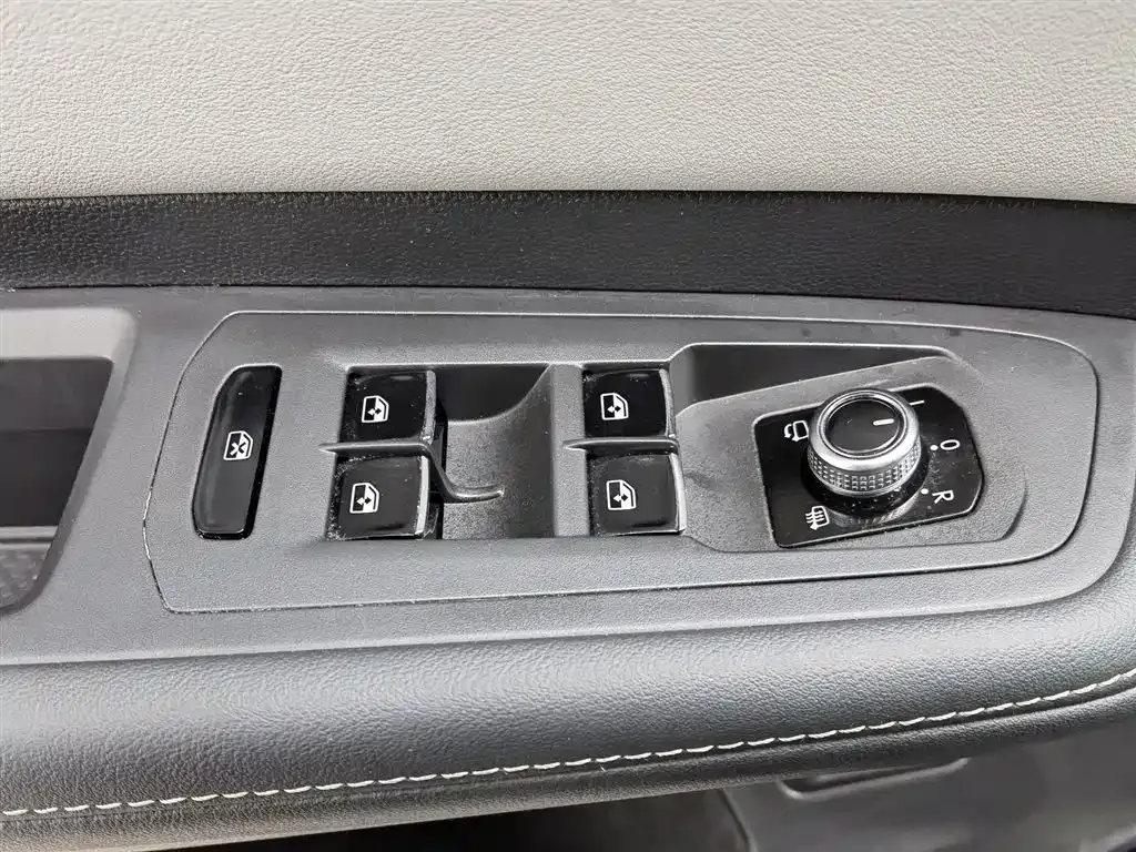 Volkswagen Teramont 2022 из CN, фото 10