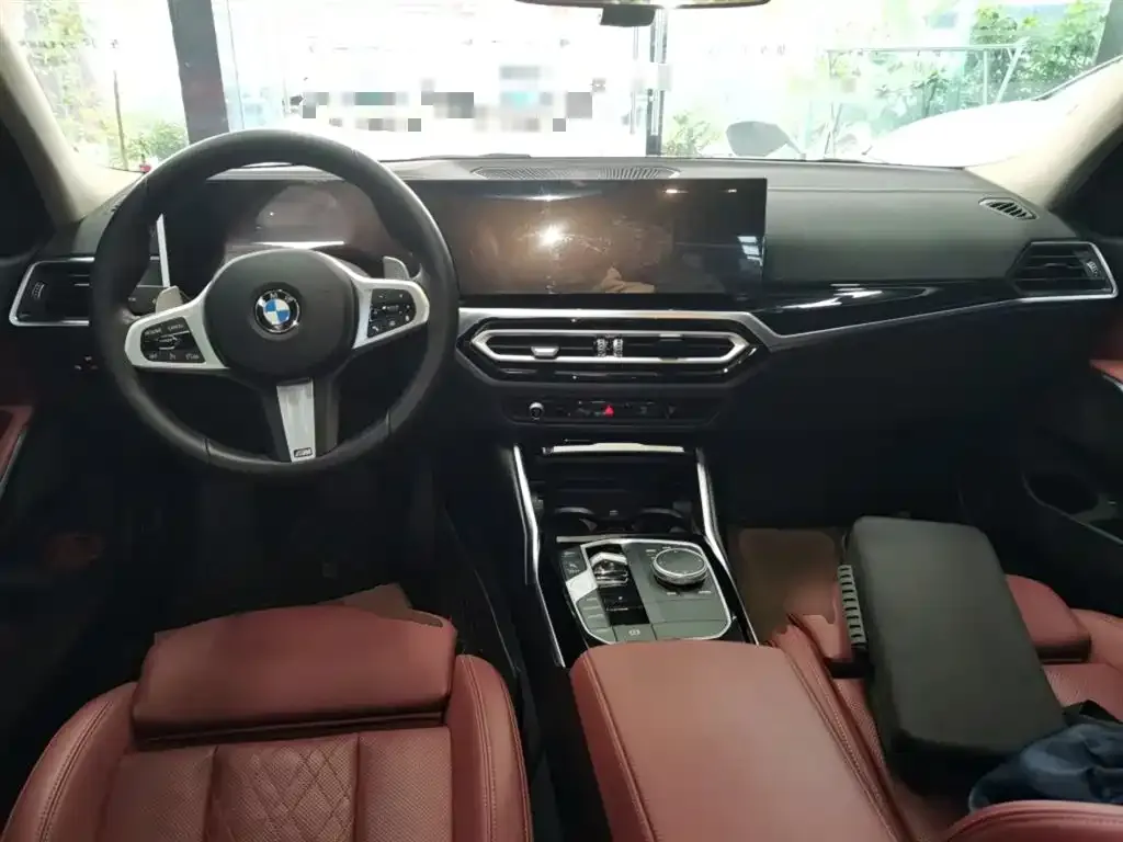BMW 3 Series 2024 из CN, фото 2