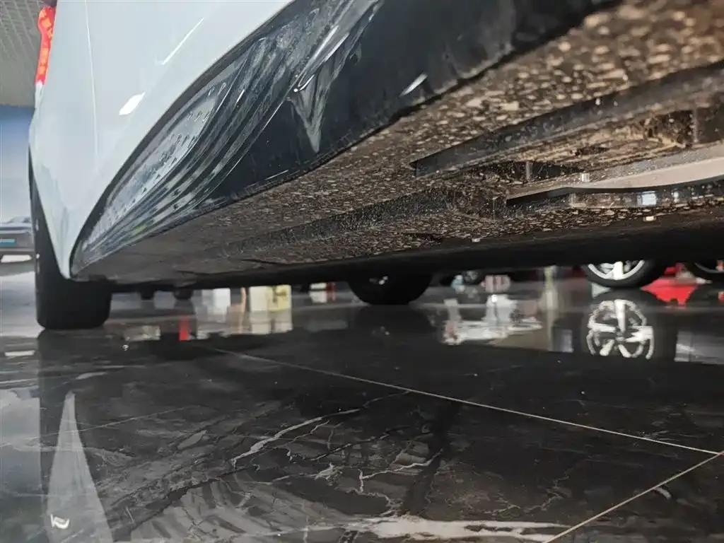 Hongqi EH7 2025 из CN, фото 6