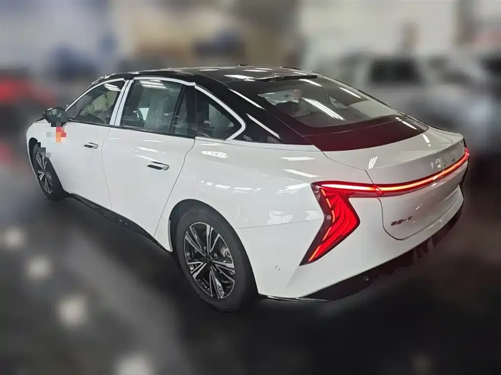 Hongqi EH7 2025 из CN, фото 9