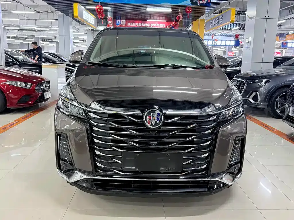 Buick GL8 2024 из CN, фото 10