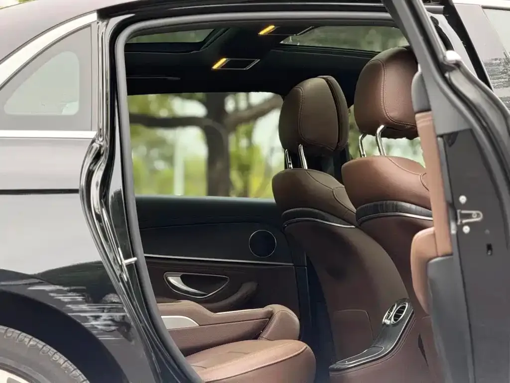 Mercedes-Benz E-Class 2021 из CN, фото 7