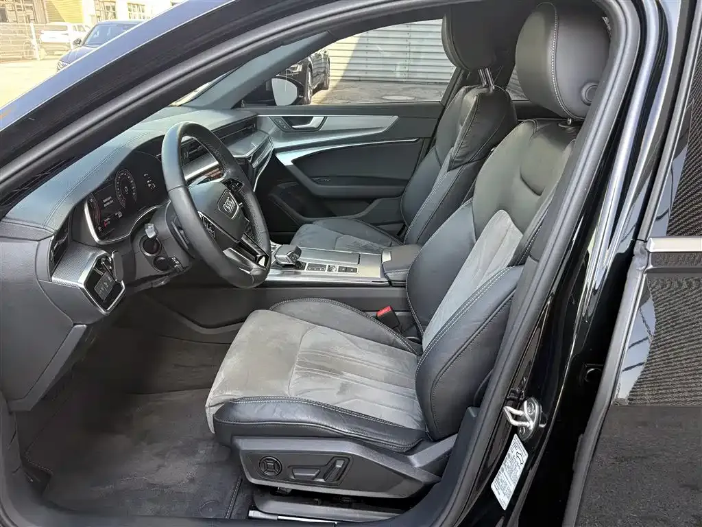 Audi A6L 2022 из CN, фото 5