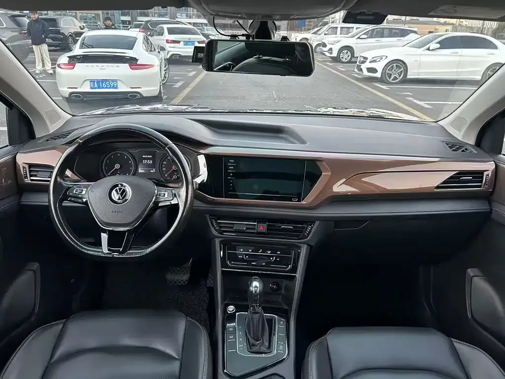 Volkswagen Tharu 2021 из CN, фото 2