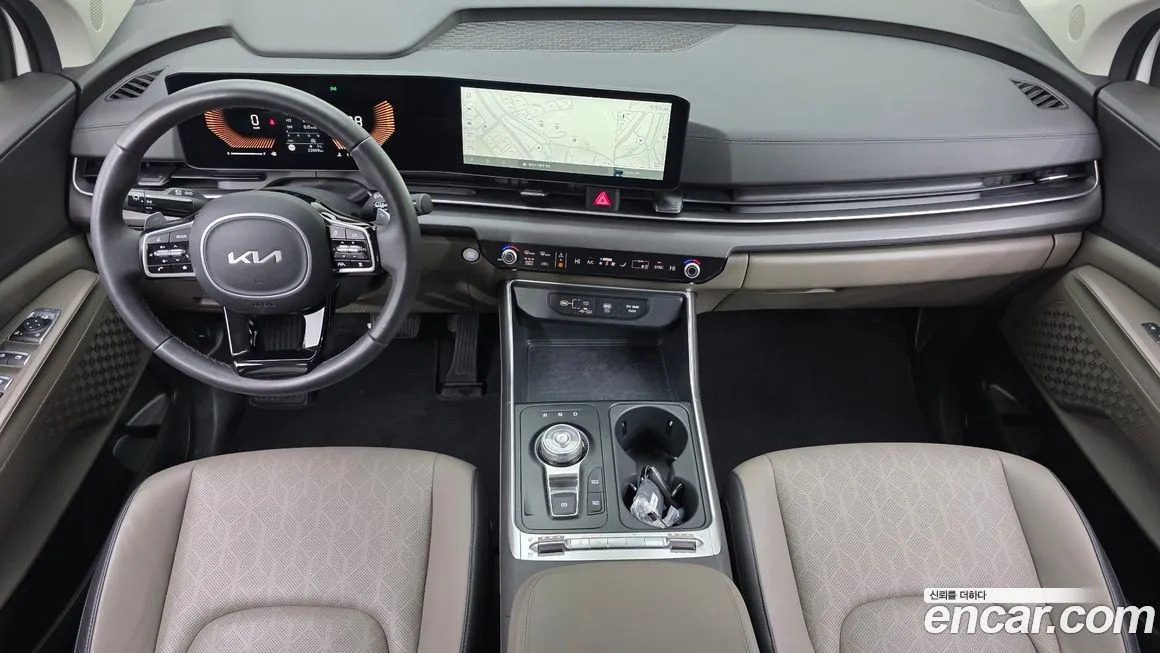 Kia Carnival — фото 10