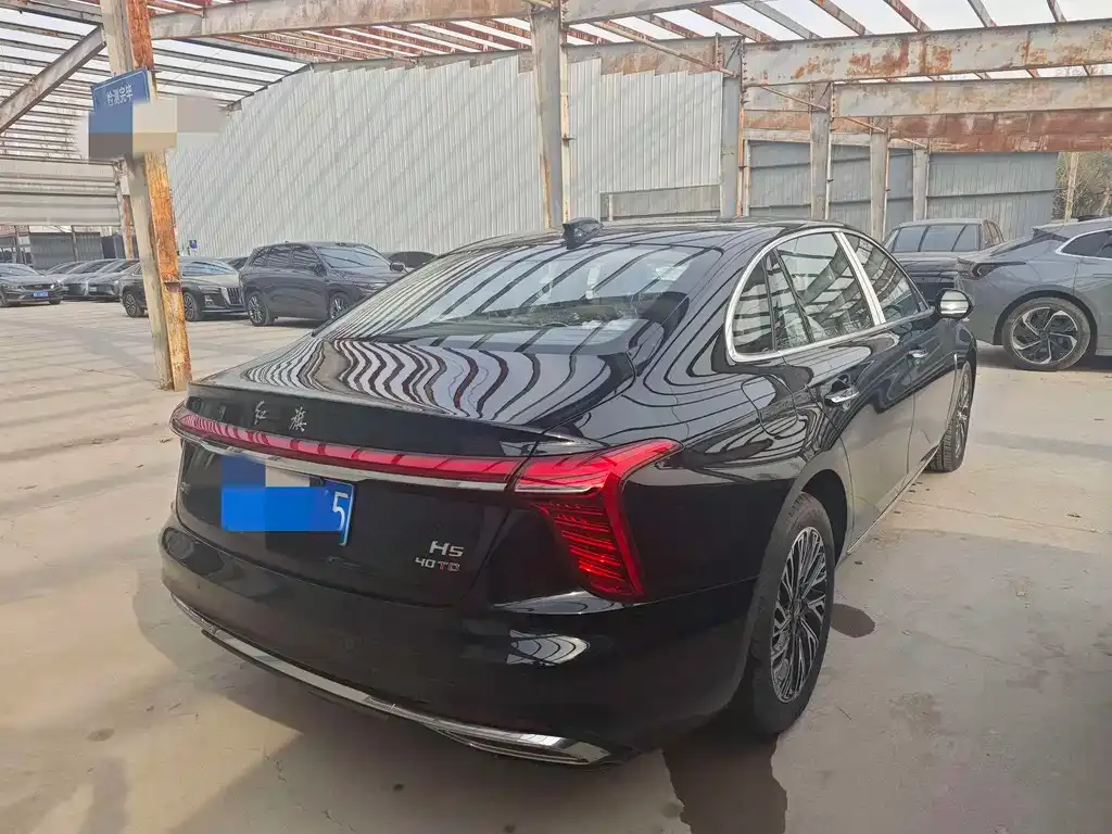 Hongqi H5 — фото 10
