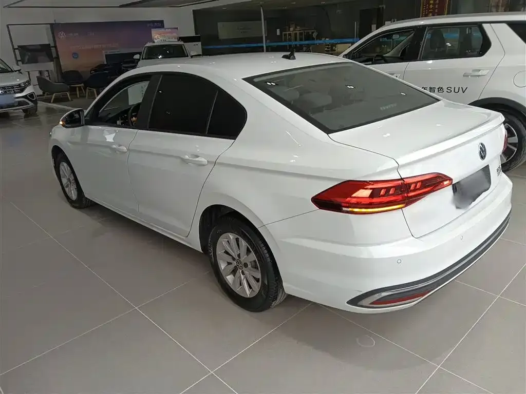 Volkswagen Bora 2024 из CN, фото 6