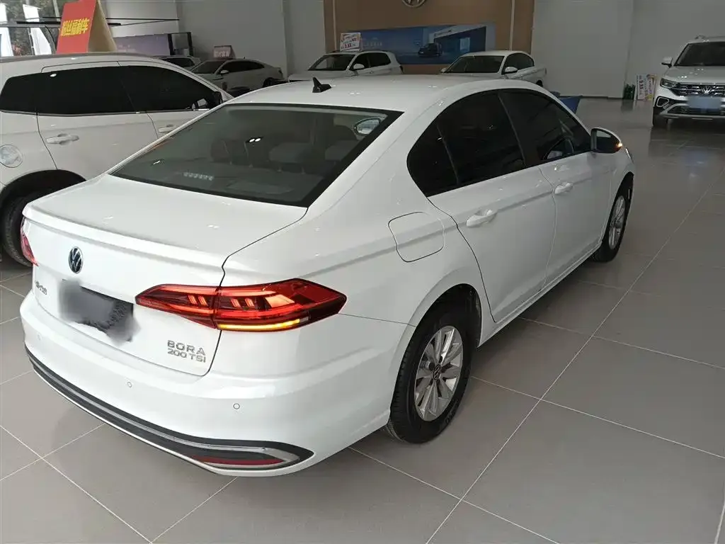Volkswagen Bora 2024 из CN, фото 5