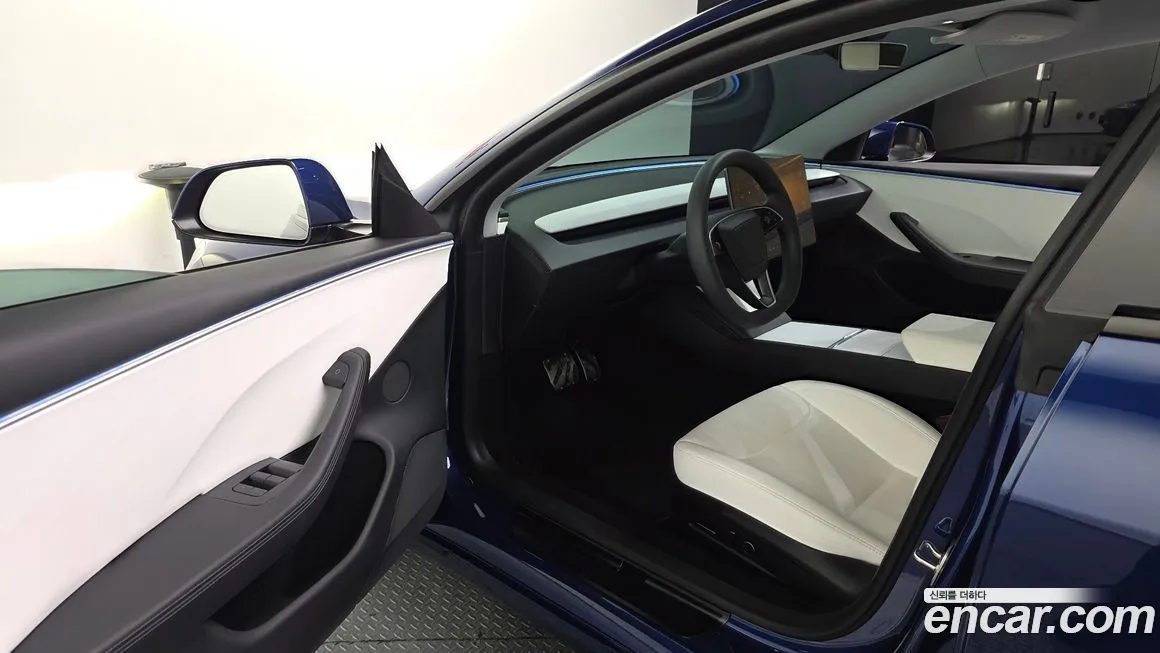 Tesla Model 3 — фото 7