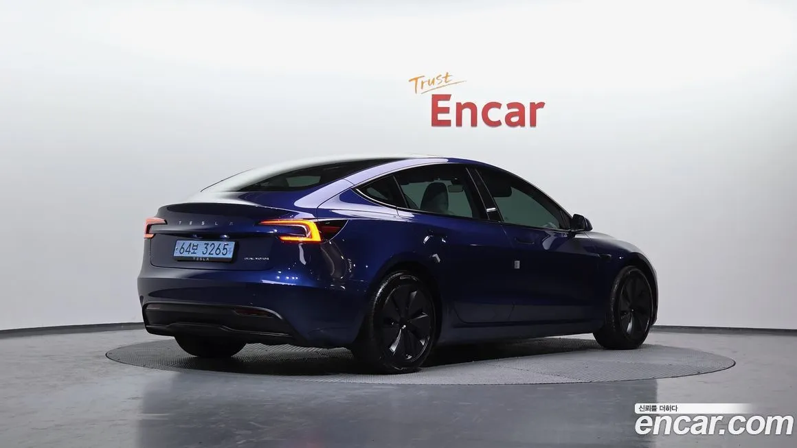 Tesla Model 3 — фото 3