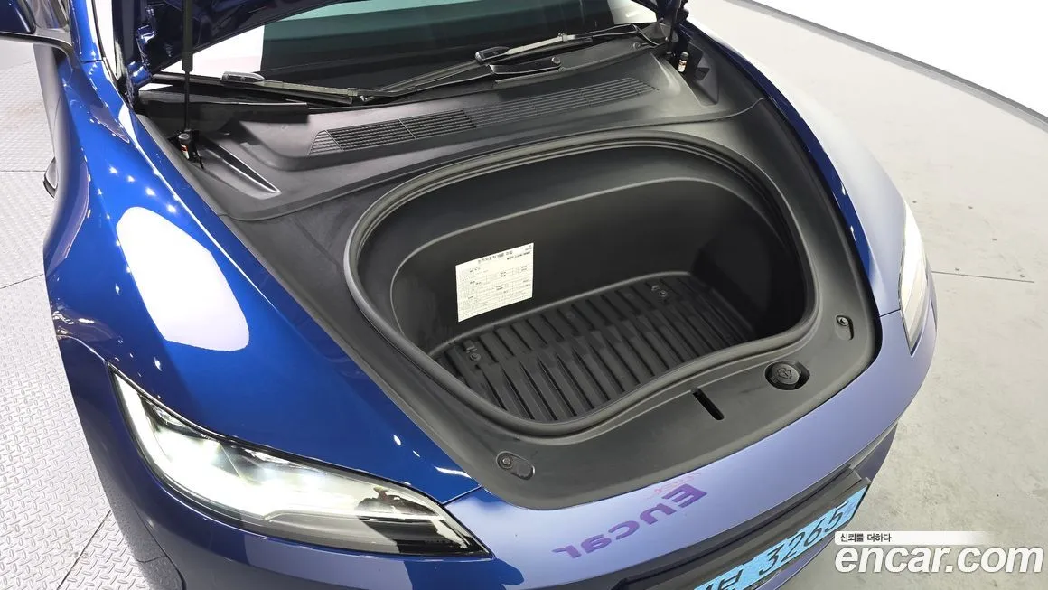 Tesla Model 3 — фото 10