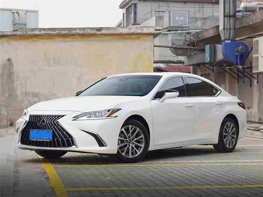 Lexus ES 2024 из CN, фото 1
