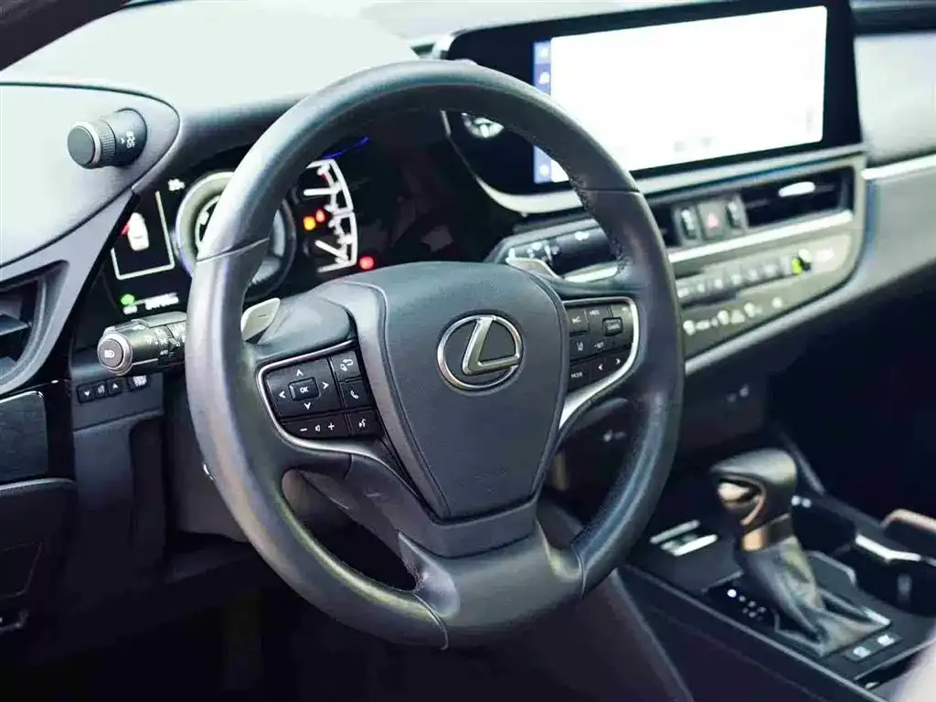 Lexus ES 2024 из CN, фото 8