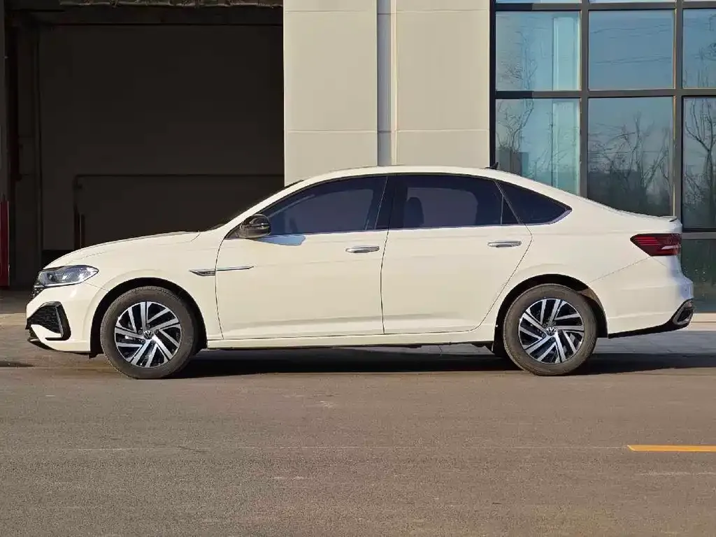 Volkswagen Lavida 2024 из CN, фото 5