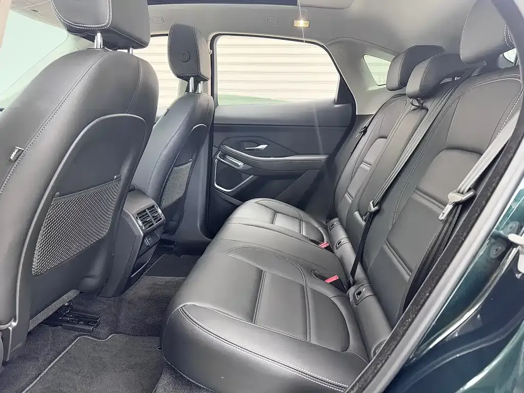 Jaguar E-PACE 2025 из CN, фото 8