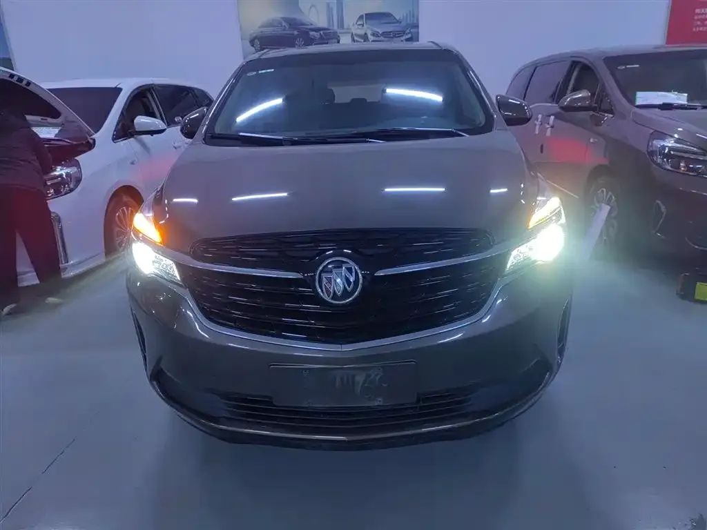 Buick GL8 2022 из CN, фото 3