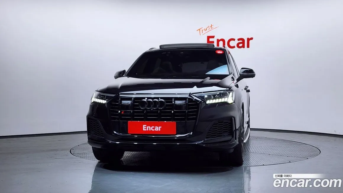 Audi Q7 2021 из KR, фото 3