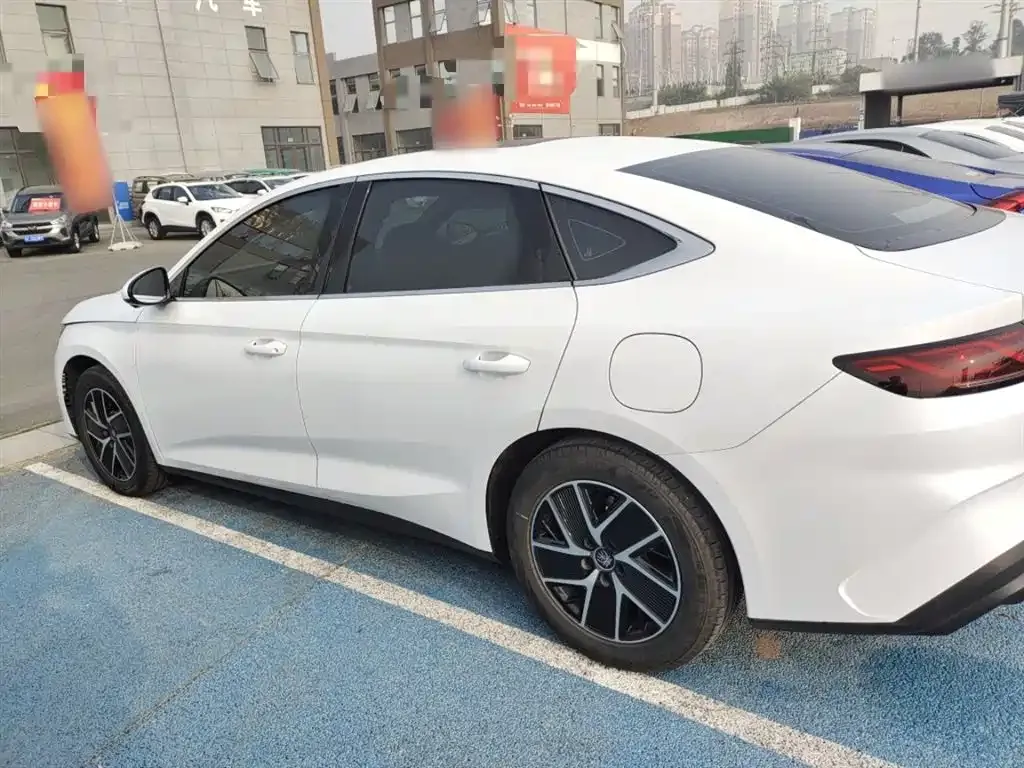 BYD Qin L 2024 из CN, фото 5