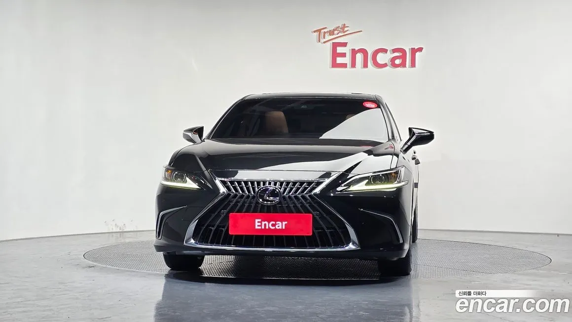 Lexus ES 2023 из KR, фото 2