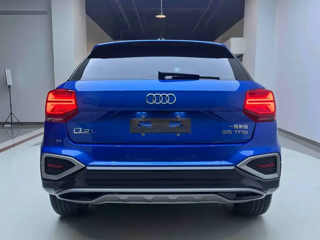 Audi Q2L 2023 из CN, фото 3