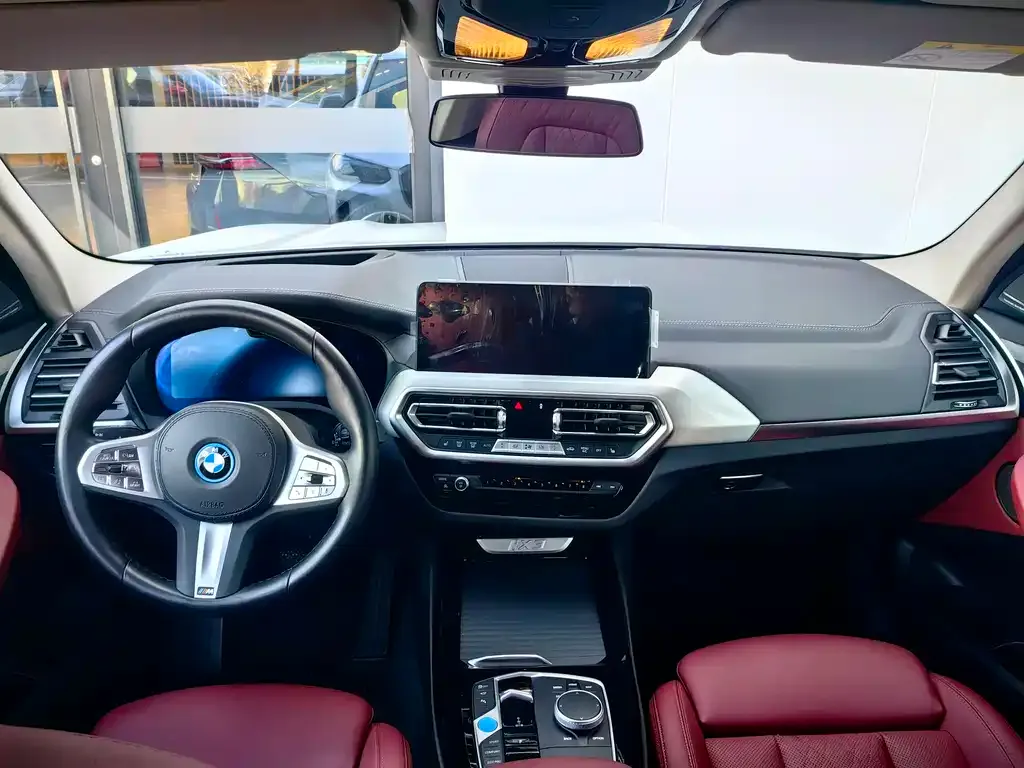 BMW iX3 2024 из CN, фото 7
