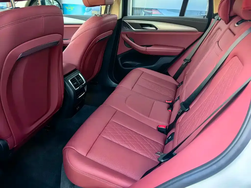 BMW iX3 2024 из CN, фото 8