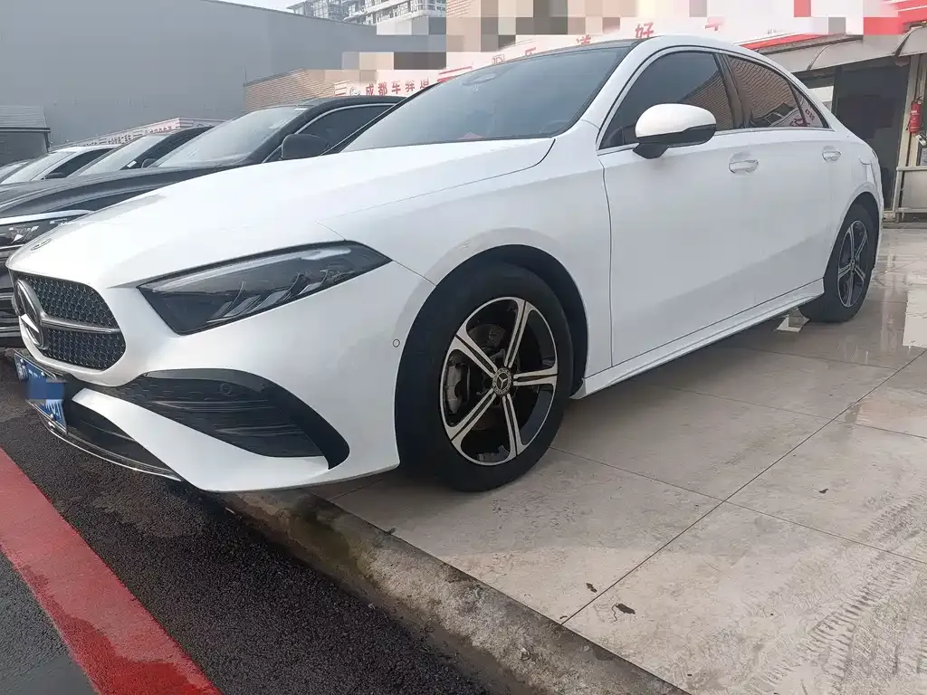 Mercedes-Benz A-Class 2023 из CN, фото 1