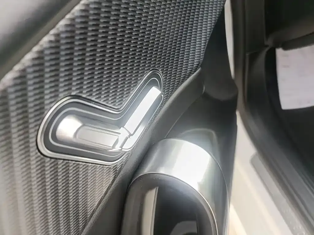 Mercedes-Benz A-Class 2023 из CN, фото 10