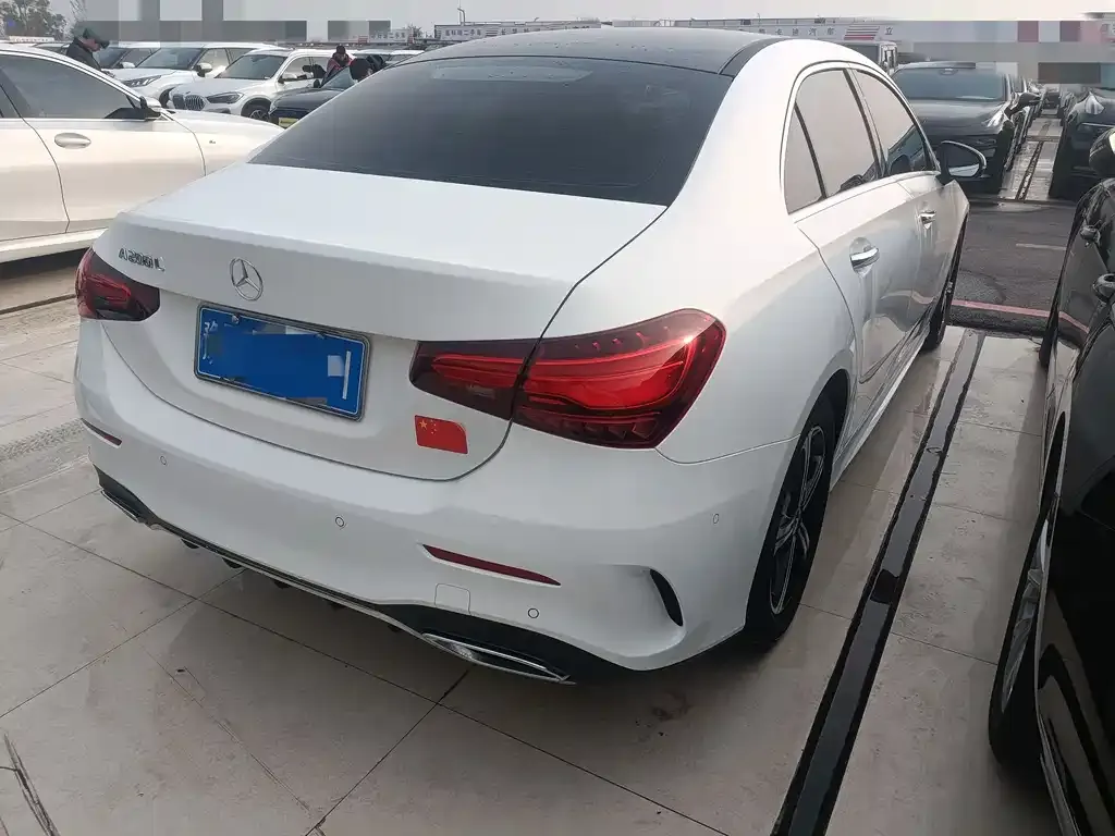 Mercedes-Benz A-Class 2023 из CN, фото 5