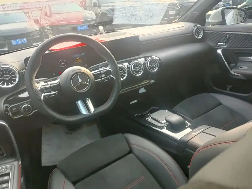 Mercedes-Benz A-Class 2023 из CN, фото 8