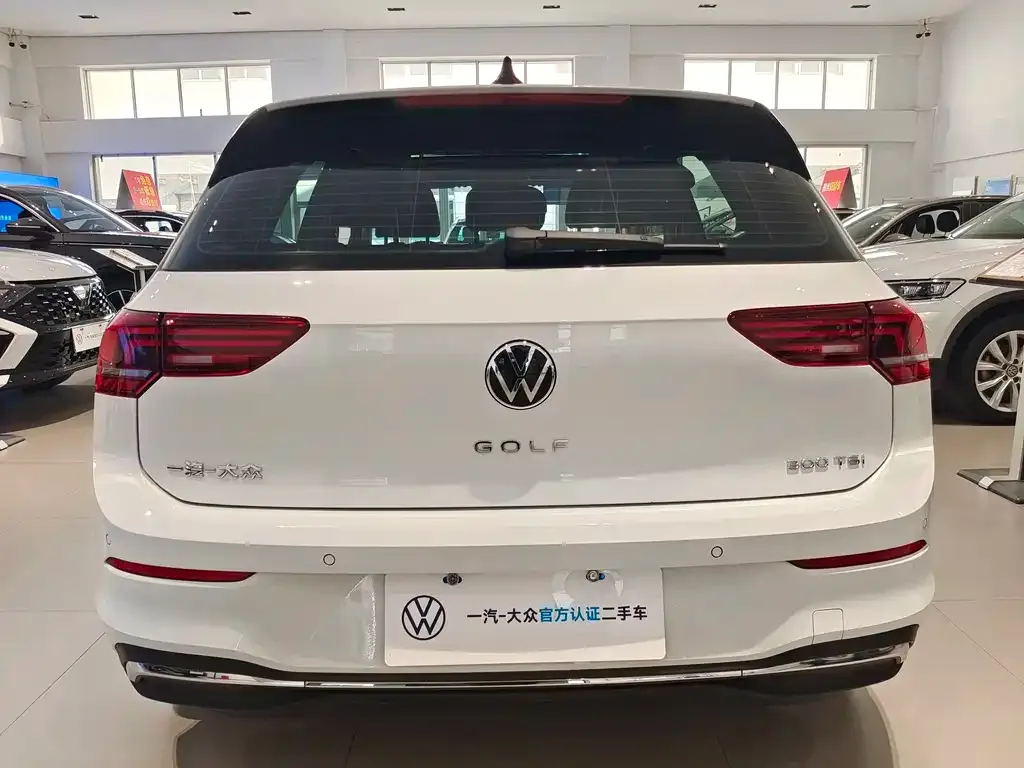 Volkswagen Golf 2025 из CN, фото 4