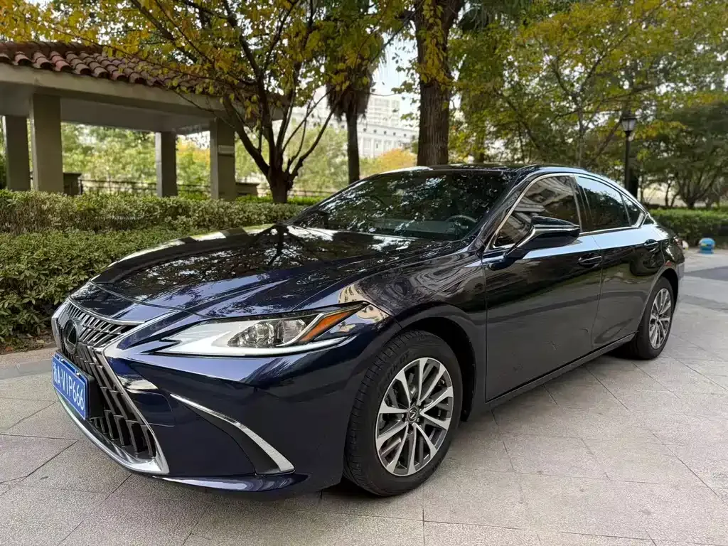 Lexus ES 2023 из CN, фото 1