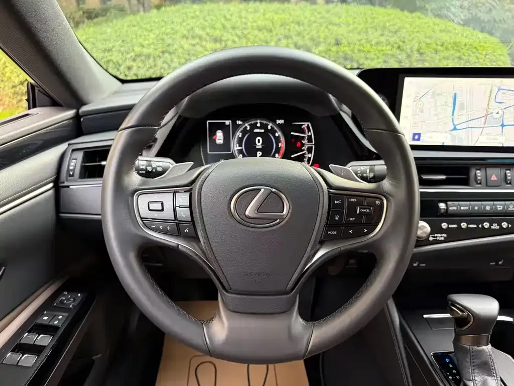 Lexus ES 2023 из CN, фото 4