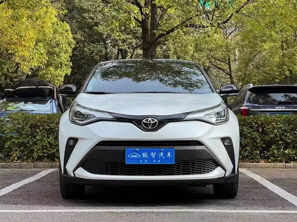 Toyota C-HR 2024 из CN, фото 10
