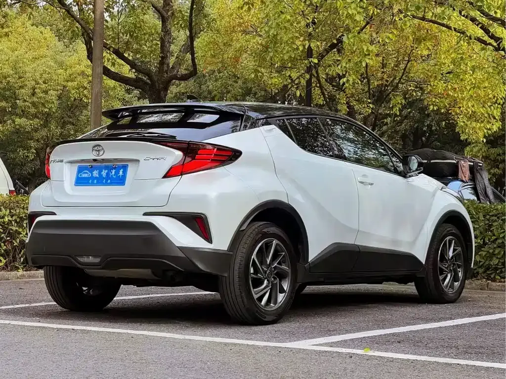 Toyota C-HR 2024 из CN, фото 4