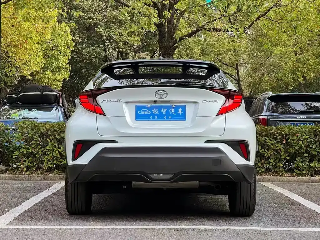 Toyota C-HR 2024 из CN, фото 5