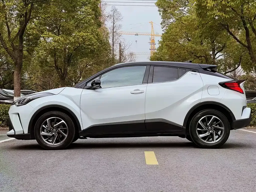 Toyota C-HR 2024 из CN, фото 6