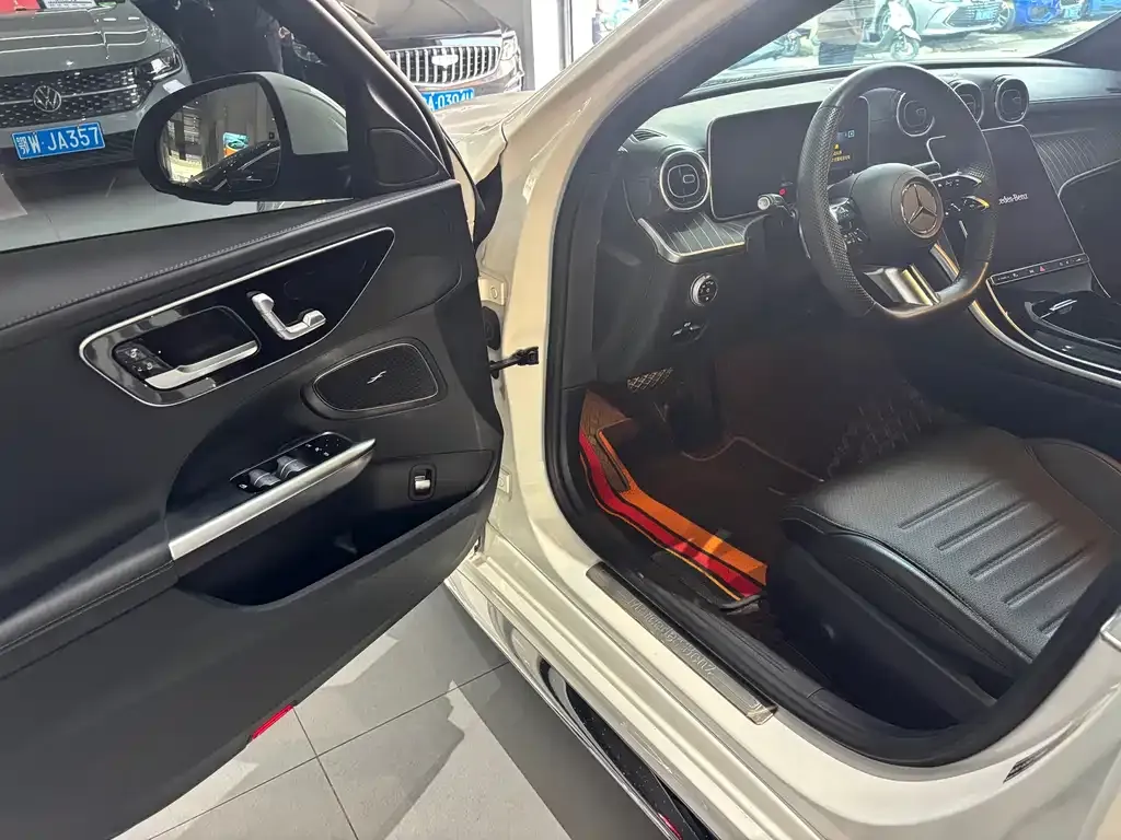 Mercedes-Benz C-Class 2023 из CN, фото 4