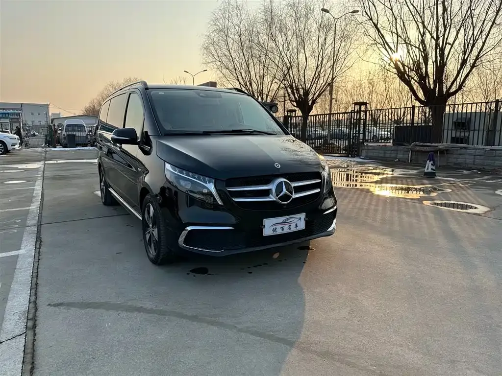 Mercedes-Benz V-Class 2023 из CN, фото 7