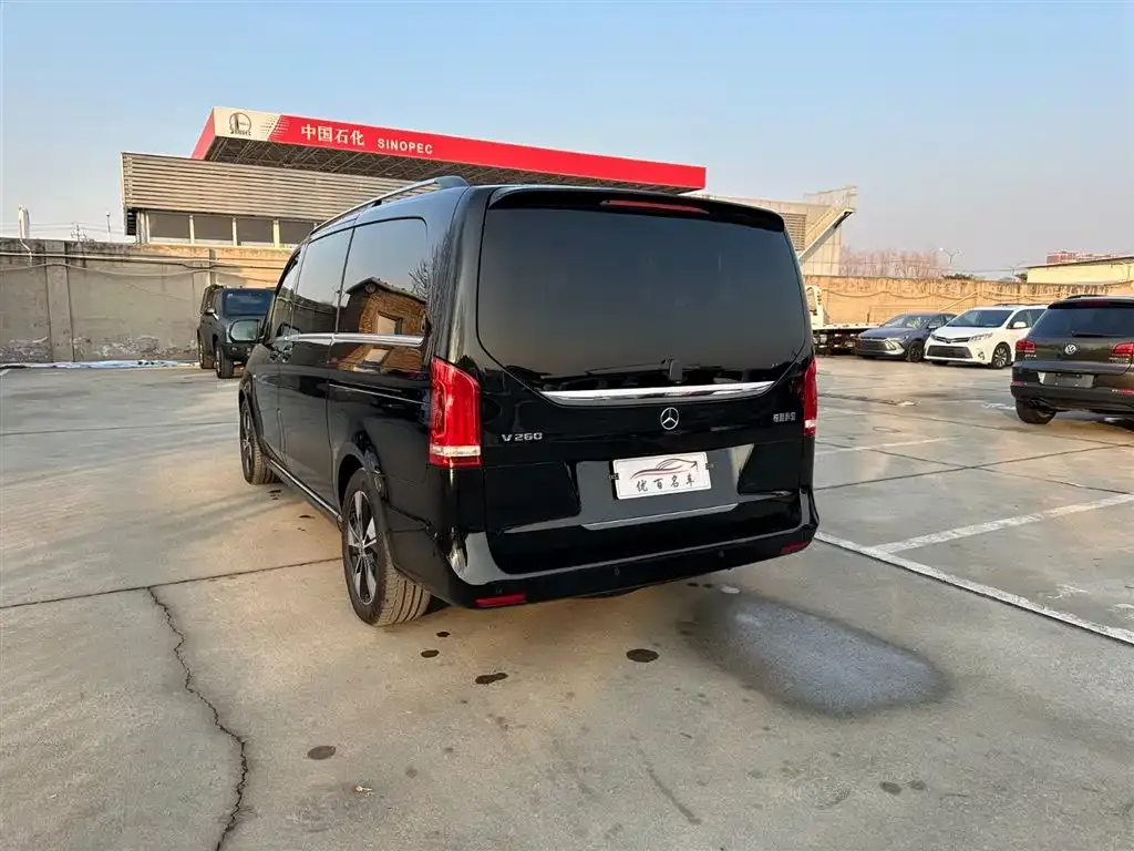 Mercedes-Benz V-Class 2023 из CN, фото 3
