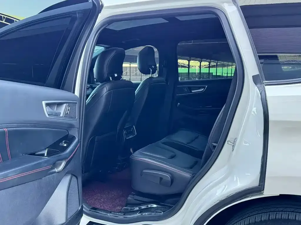 Ford Edge 2021 из CN, фото 4