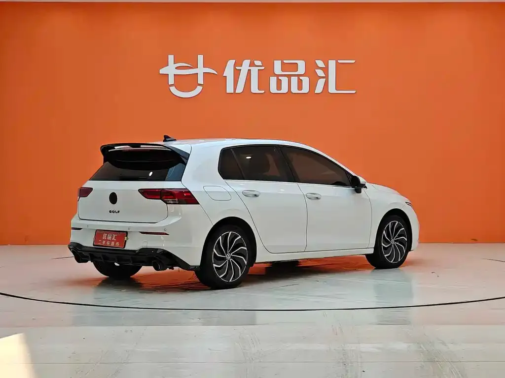 Volkswagen Golf 2021 из CN, фото 2