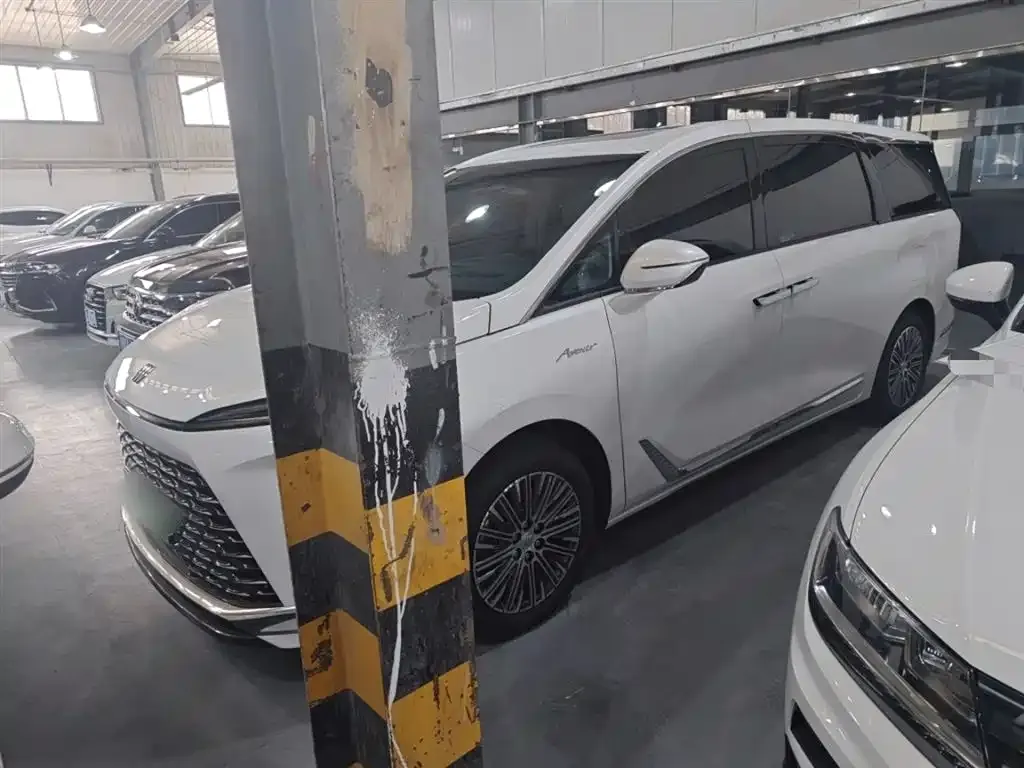 Buick GL8 Hybrid 2024 из CN, фото 5