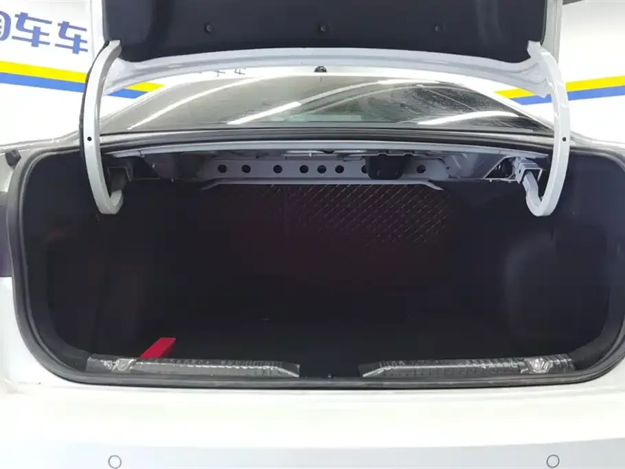 Volkswagen Bora 2025 из CN, фото 3