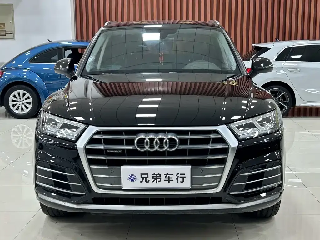 Audi Q5L 2021 из CN, фото 1