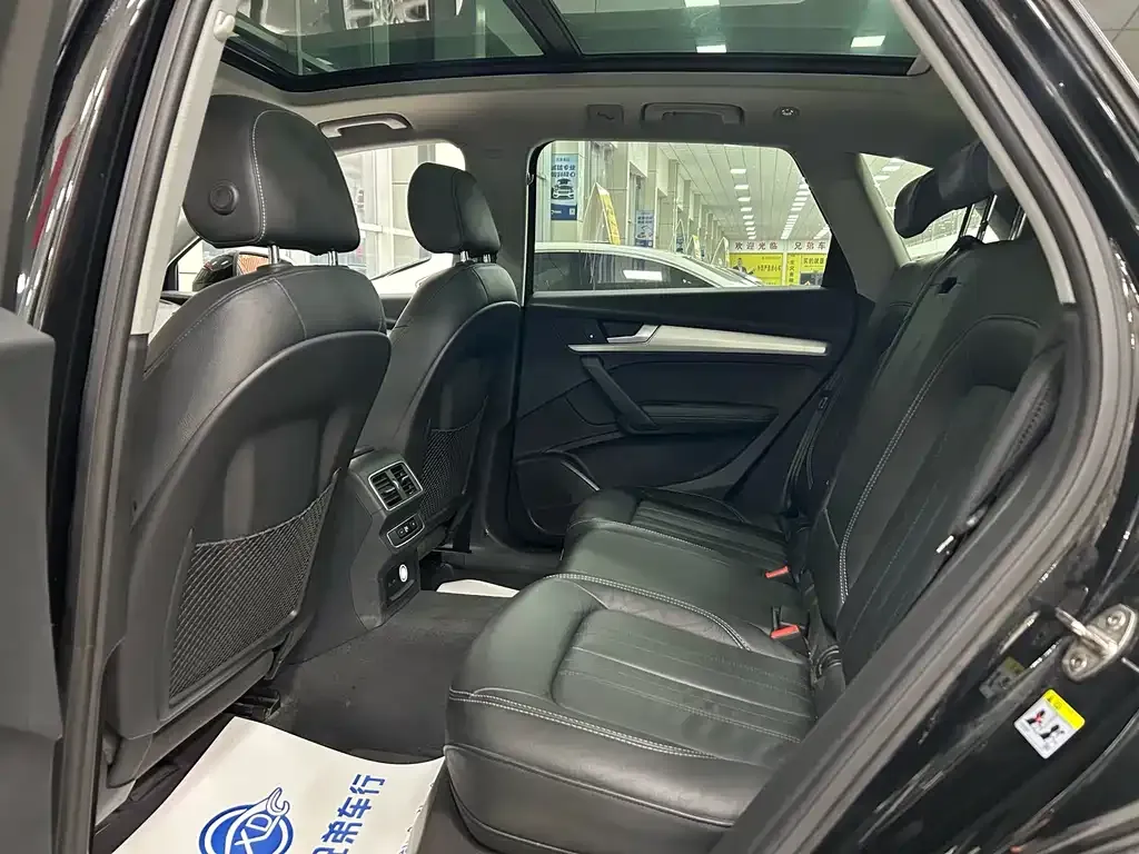 Audi Q5L 2021 из CN, фото 5
