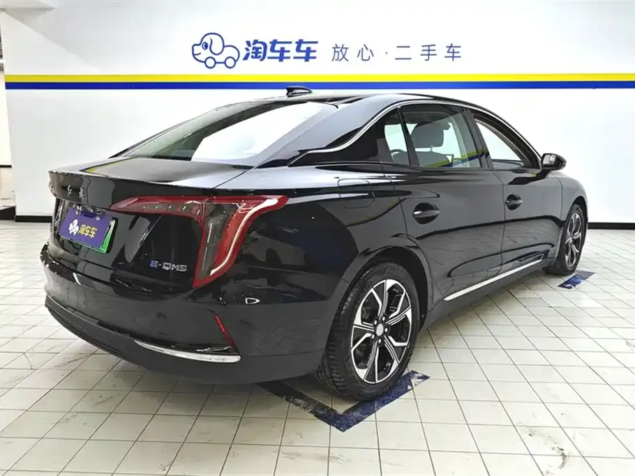 Hongqi E-QM5 2023 из CN, фото 9