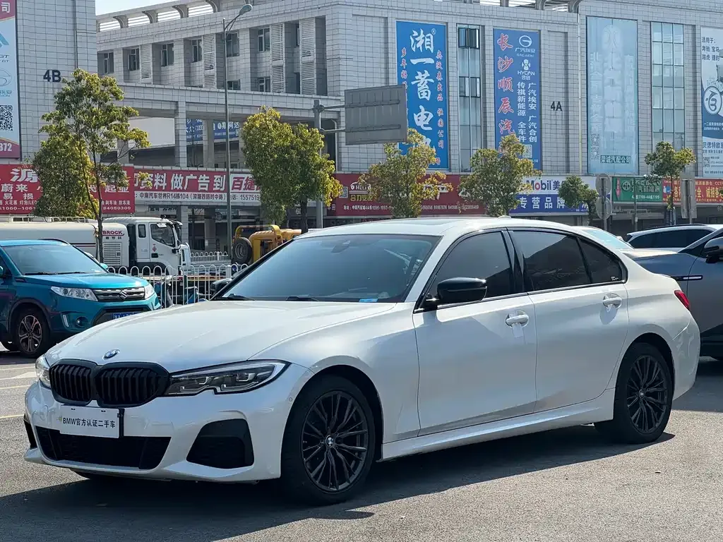 BMW 3 Series 2021 из CN, фото 1