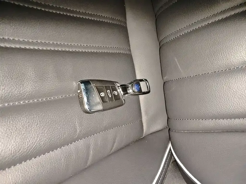 Volkswagen Passat 2022 из CN, фото 9