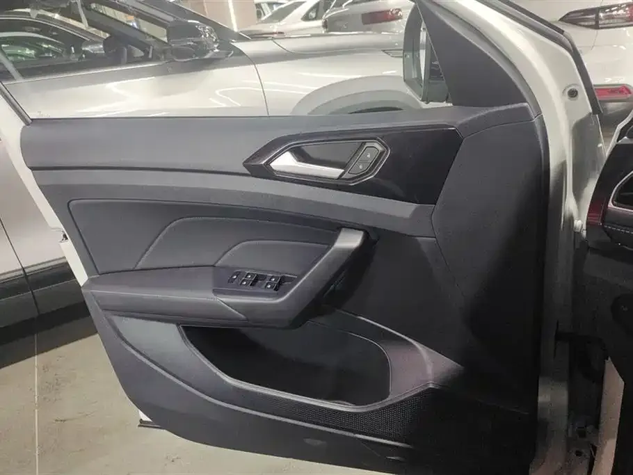 Volkswagen Tharu 2025 из CN, фото 7